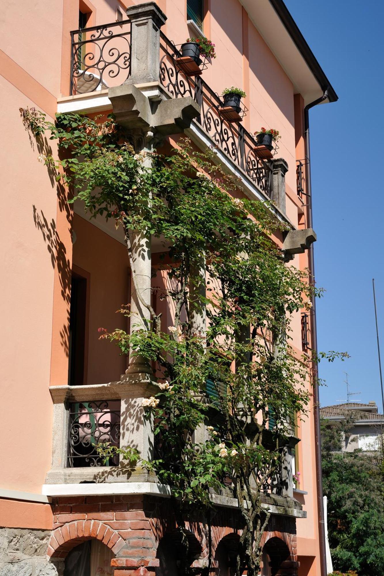 Hotel Villa Mon Toc Stresa Bagian luar foto